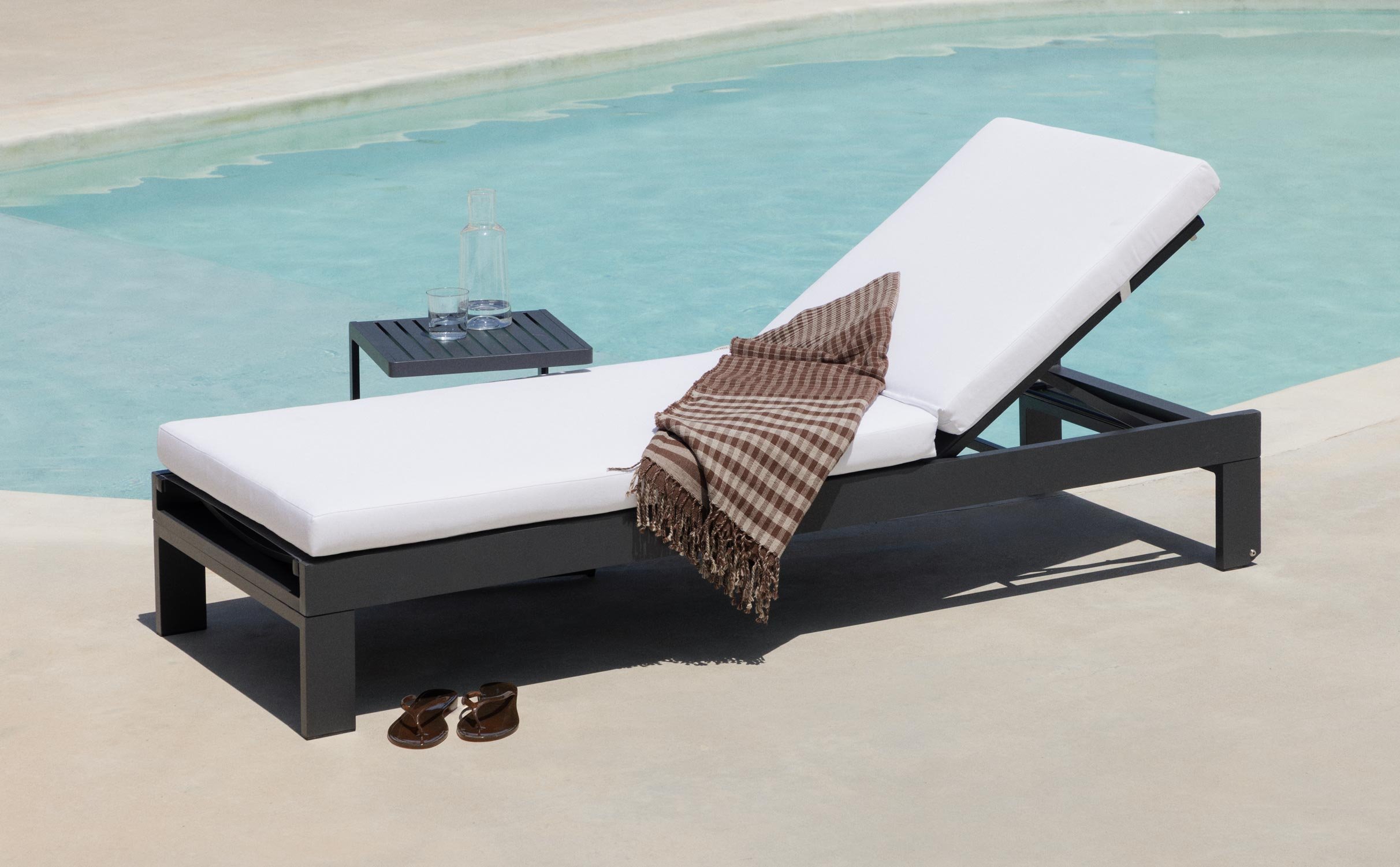 Tumbona Reclinable de Aluminio con Cojín de Tela New Kreta, imagen de galería 1