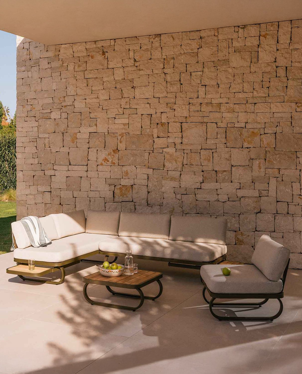 Set de Jardín de Metal y Madera de Teca con Sillón Individual Emilia, imagen de galería 2