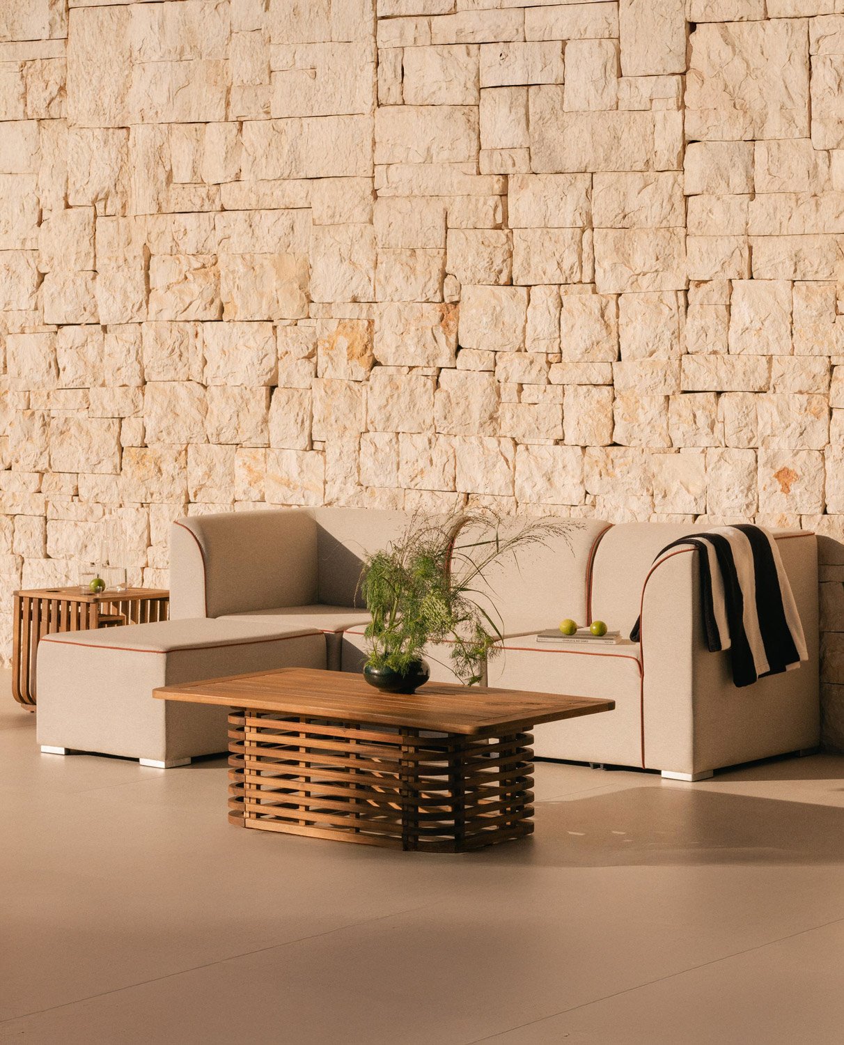 Sofá Modular de Jardín 3 Piezas con 2 Esquineros y Sillón con Puff de Tela Lagos, imagen de galería 2