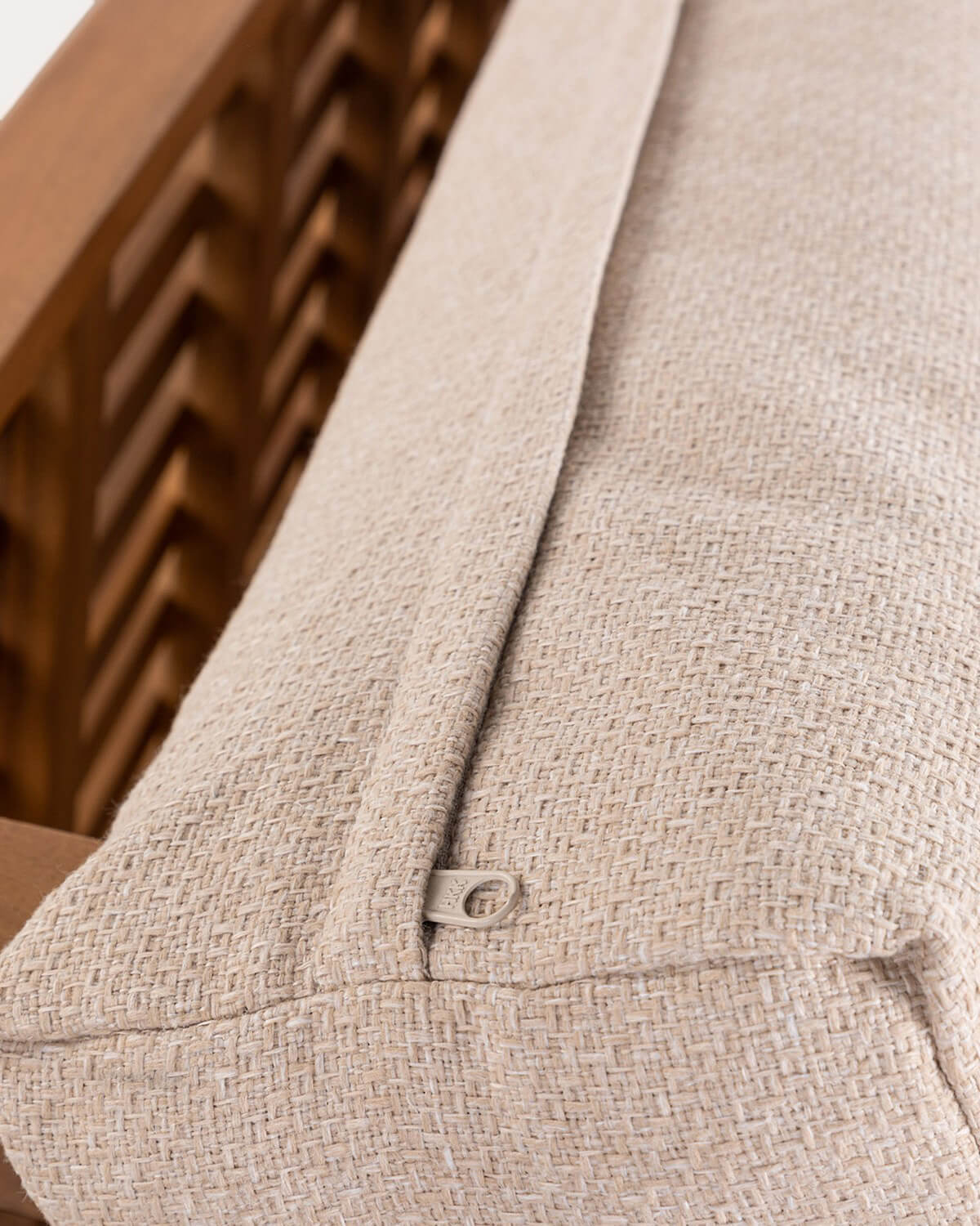 Sillón de Jardín de Madera de Acacia con Cojines de Tela Hazan, imagen de galería 6