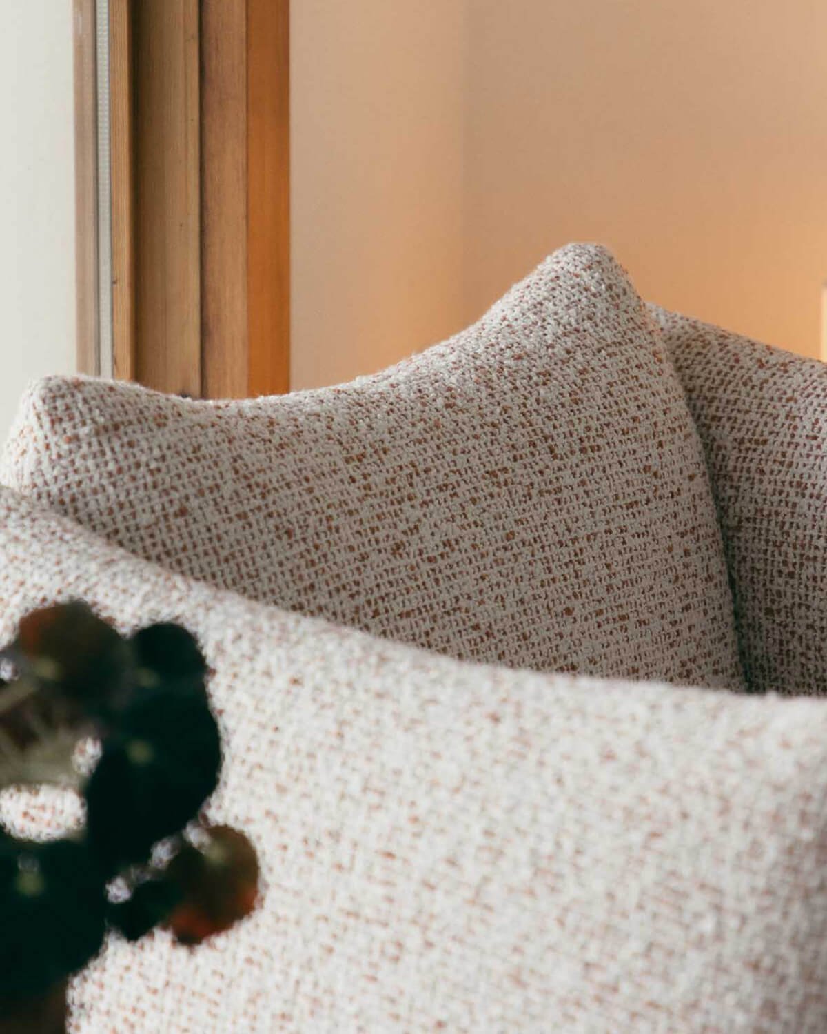 Sillón de Madera y Tela Valeria, imagen de galería 3