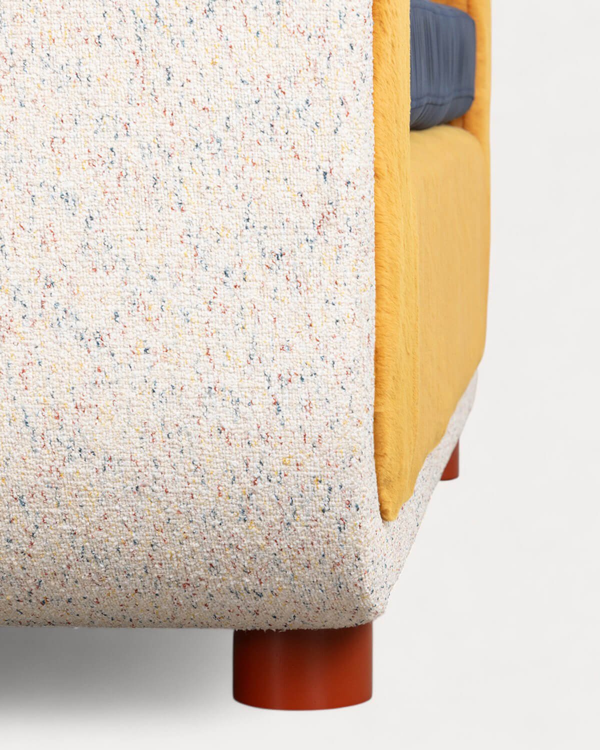 Banco de Tela y Madera Eamon , imagen de galería 5