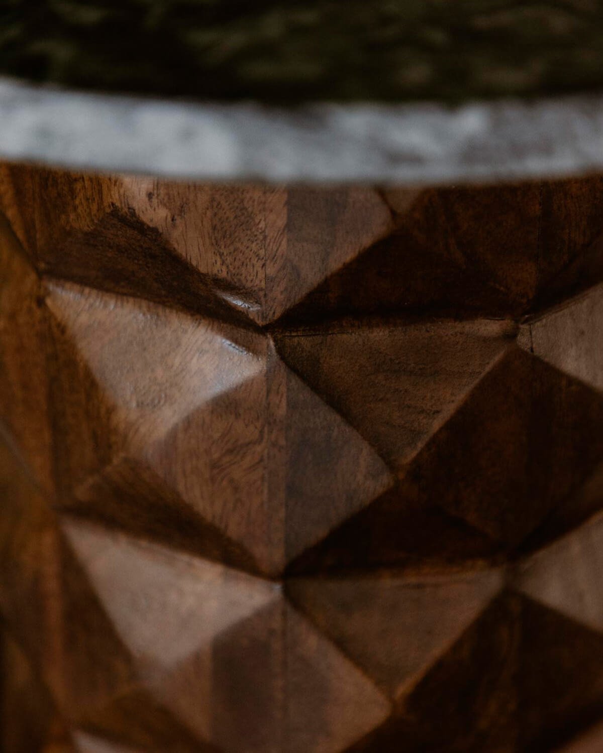 Mesa Auxiliar Redonda de Mármol Udaipur y Madera de Mango (Ø40 cm) Vilna, imagen de galería 4