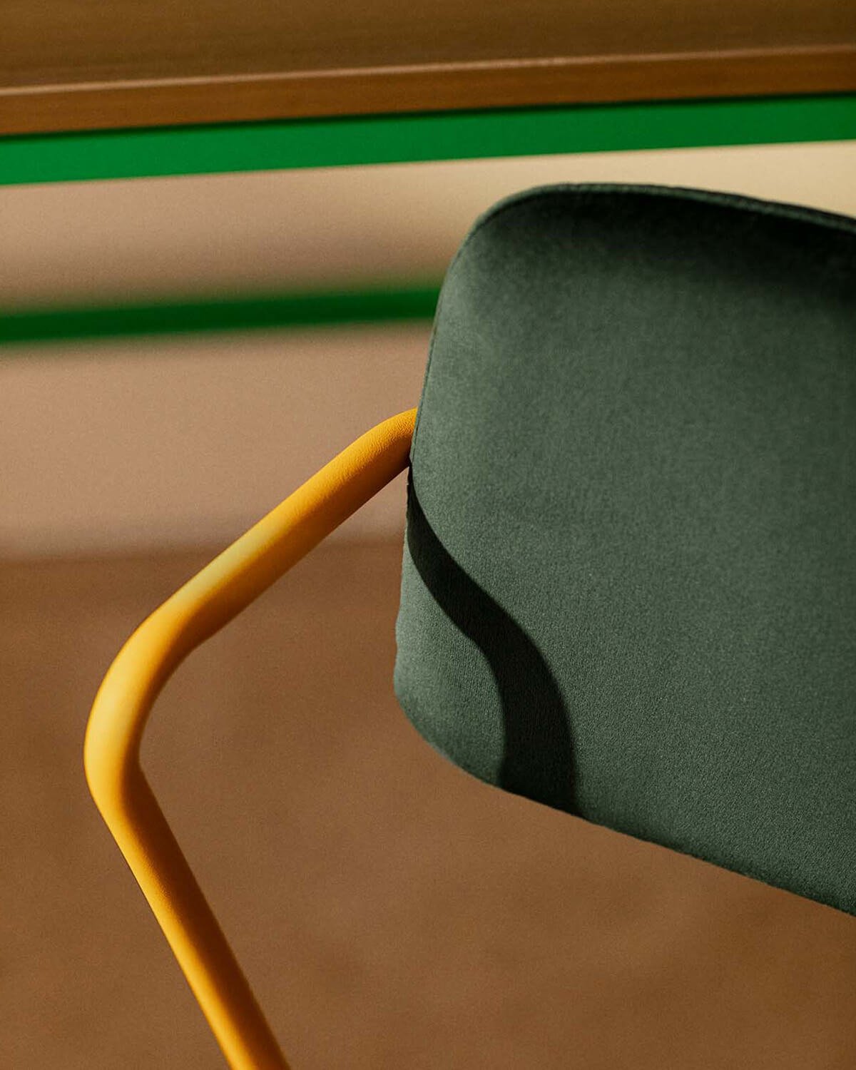 Silla de Comedor de Terciopelo y Tela Irun, imagen de galería 3