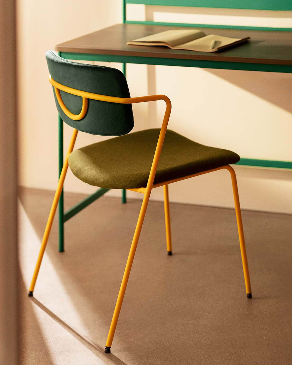 Silla de Comedor de Terciopelo y Tela Irun, imagen de galería 2