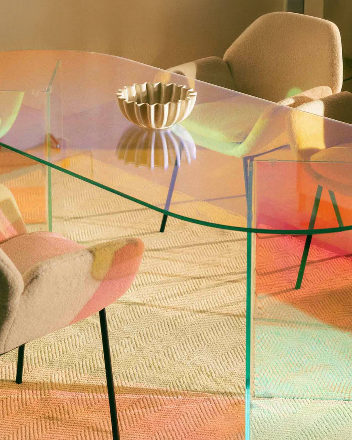 Mesa de Comedor Ovalada Iridiscente de Cristal Templado (200x90 cm) Iris, imagen de galería 2