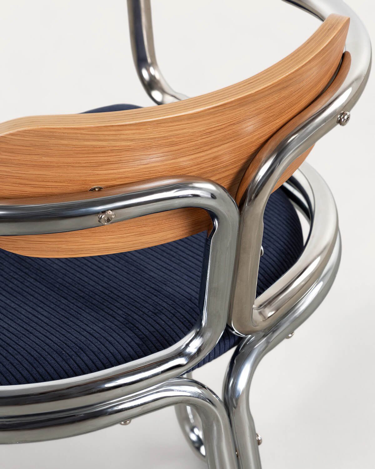 Silla de Comedor con Reposabrazos de Pana Gruesa y Madera Teba , imagen de galería 8