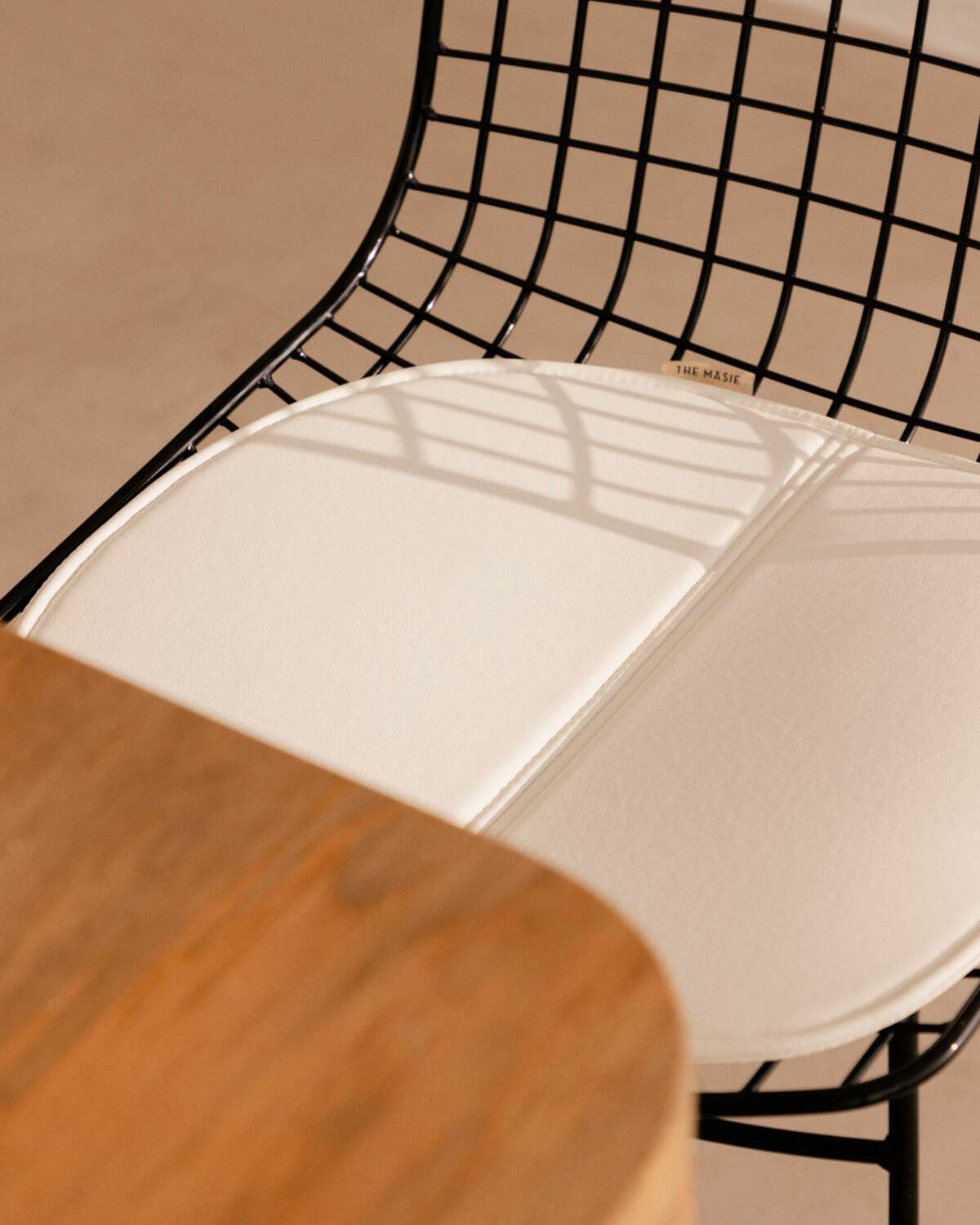 Silla de Comedor de Metal Respaldo Alto Aras , imagen de galería 3