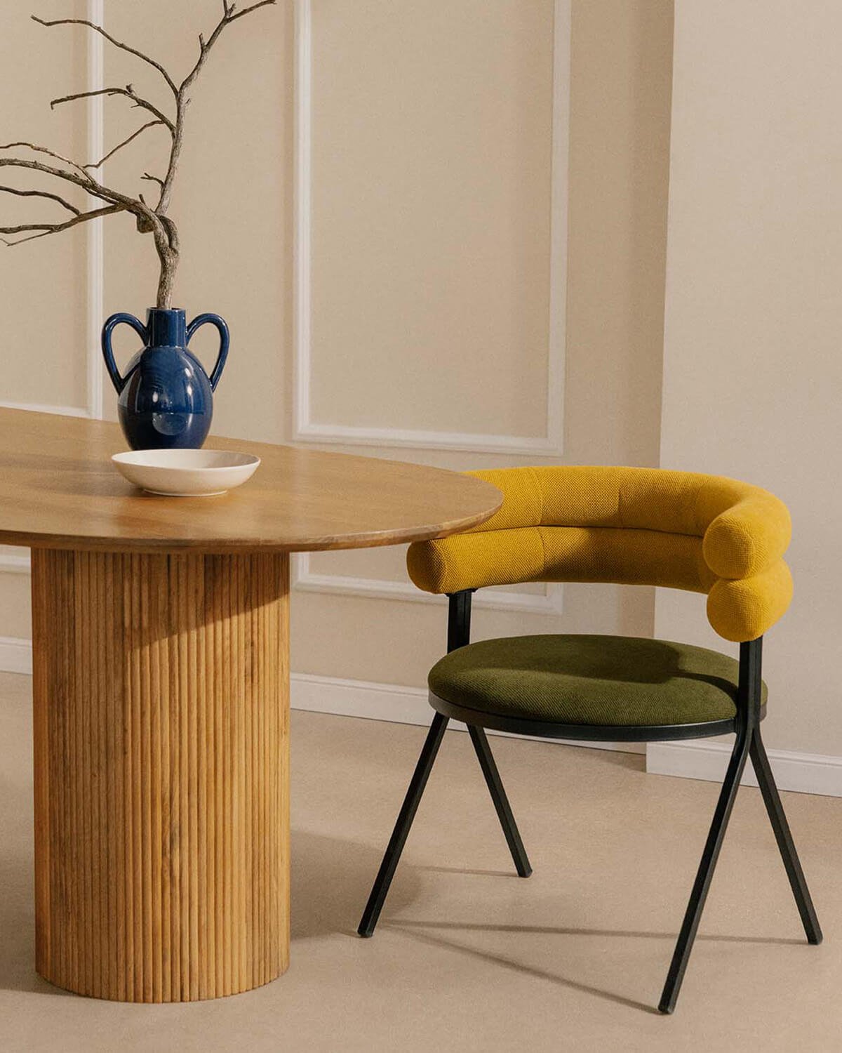 Set de Mesa de Comedor de Madera de Mango (200x100 cm) Viena y 4 Sillas de Tela Aixa, imagen de galería 3