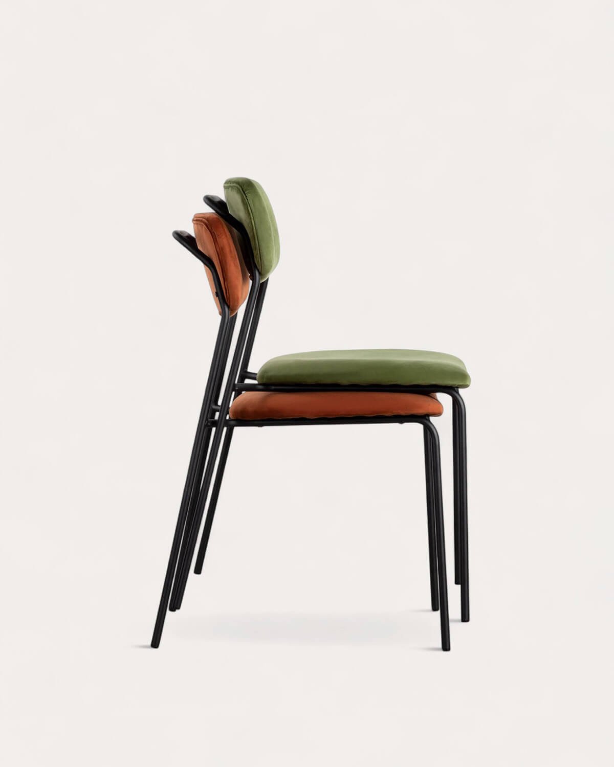 Silla de Comedor de Metal y Terciopelo Morgan, imagen de galería 3