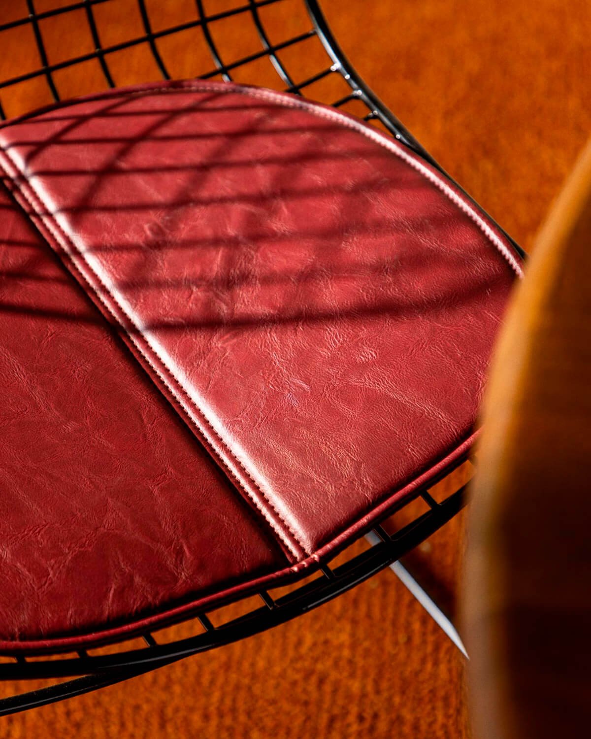 Silla de Comedor de Metal Aras Respaldo Bajo, imagen de galería 3