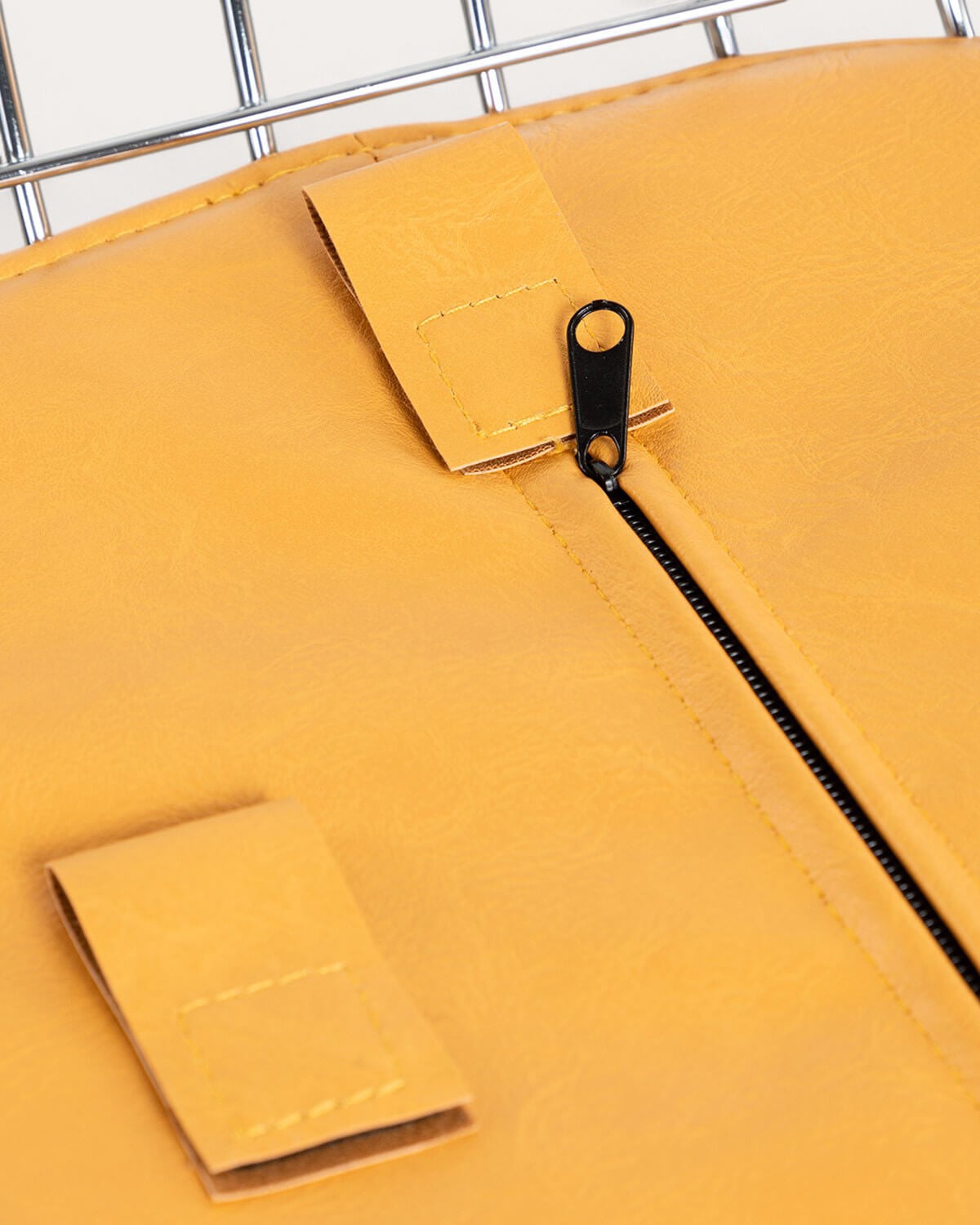 Taburete Alto de Metal (66 cm) Respaldo Bajo Aras , imagen de galer&iacute;a 4