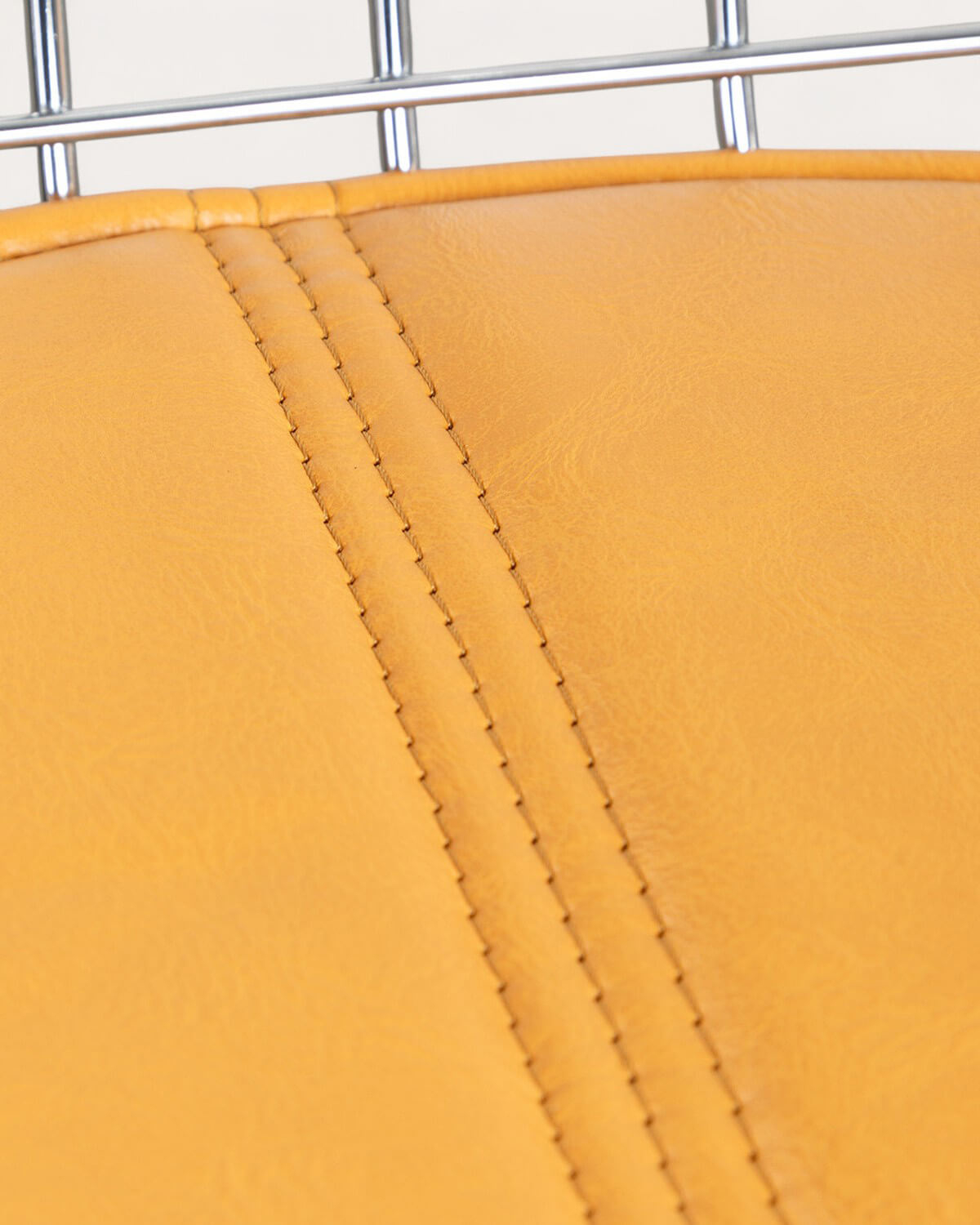 Taburete Alto de Metal (66 cm) Respaldo Bajo Aras , imagen de galer&iacute;a 5