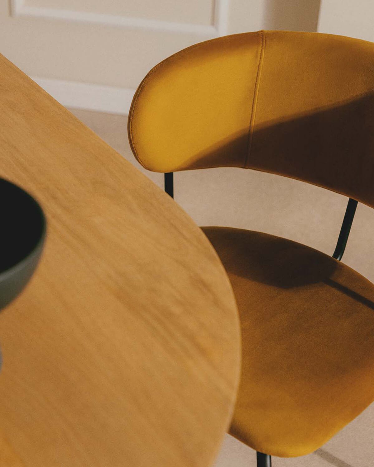 Silla de Comedor de Terciopelo y Metal Bonse, imagen de galería 3