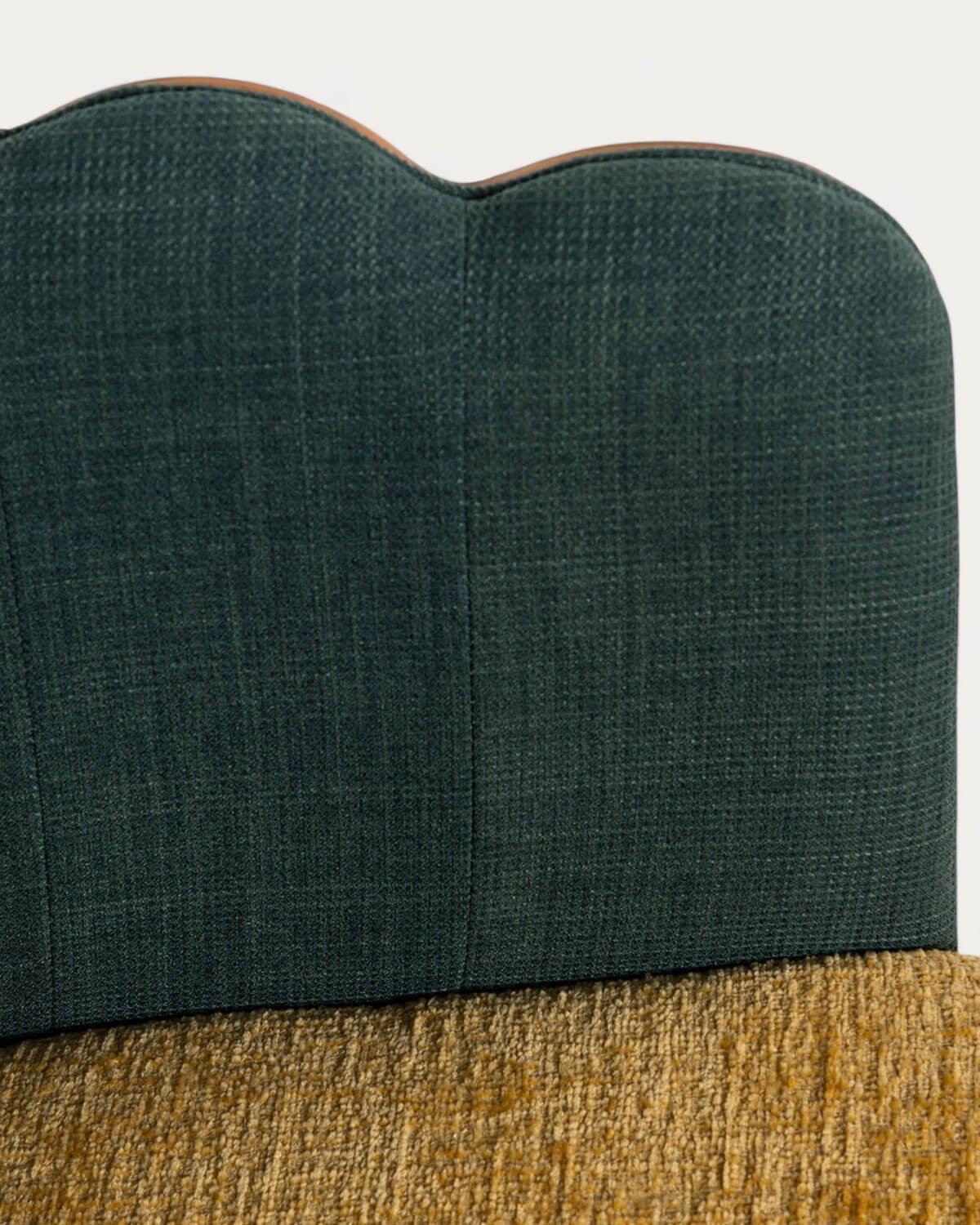 Silla de Comedor de Madera y Tela Rene, imagen de galería 5