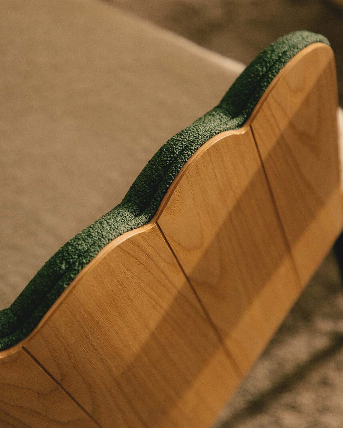 Pack 4 Sillas de Comedor de Madera y Tela Rene, imagen de galería 3