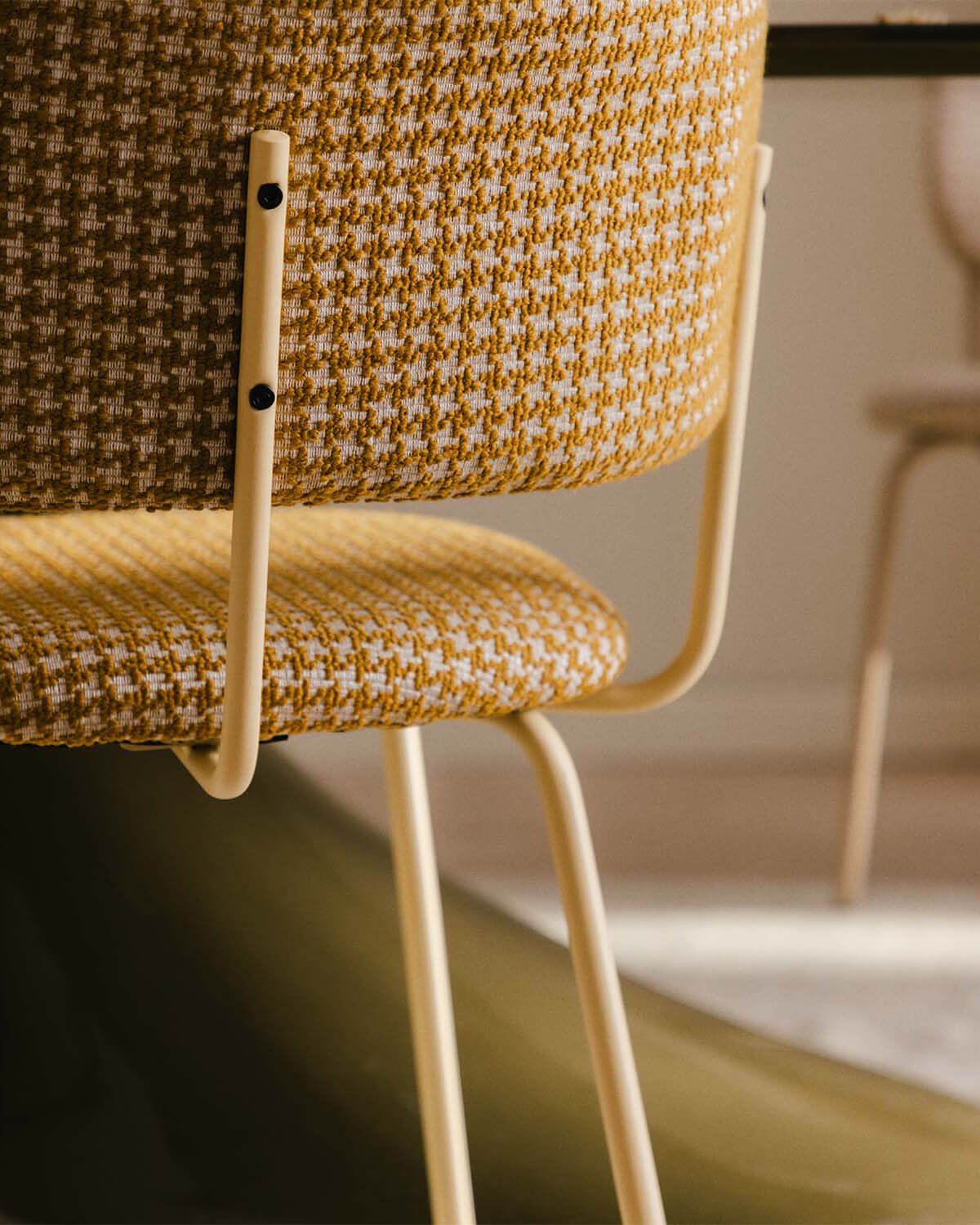 Silla de Comedor de Metal y Tela con Estampado Bonse, imagen de galería 3