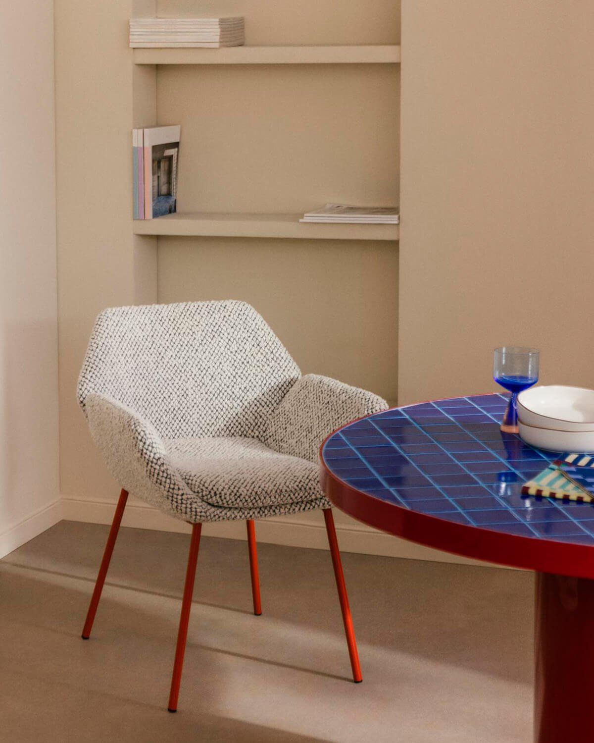 Silla de Comedor de Tela con Estampado de Metal Eider , imagen de galería 2