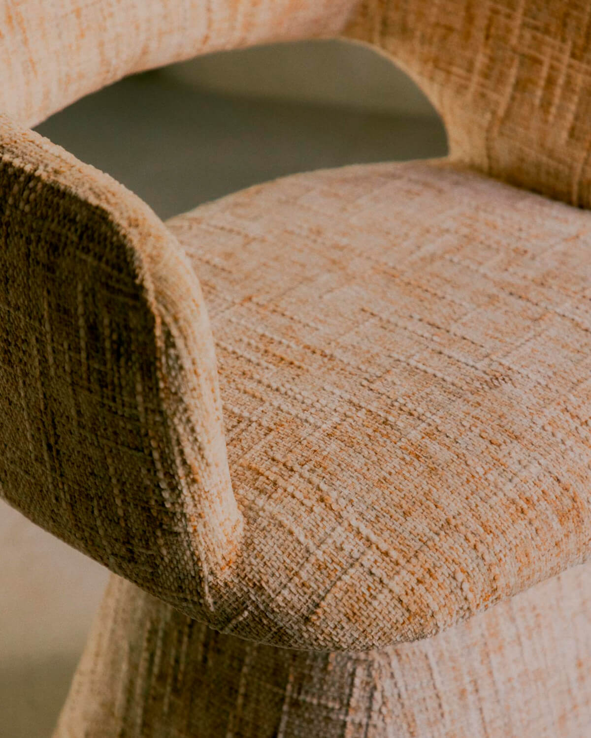 Pack 2 Sillas de Comedor de Tela y Metal Newen, imagen de galería 3