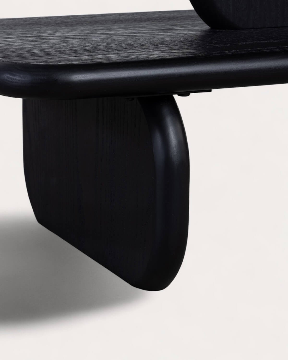 Mueble de TV de Madera de Pino y Madera de Olmo Kuroen, imagen de galería 7