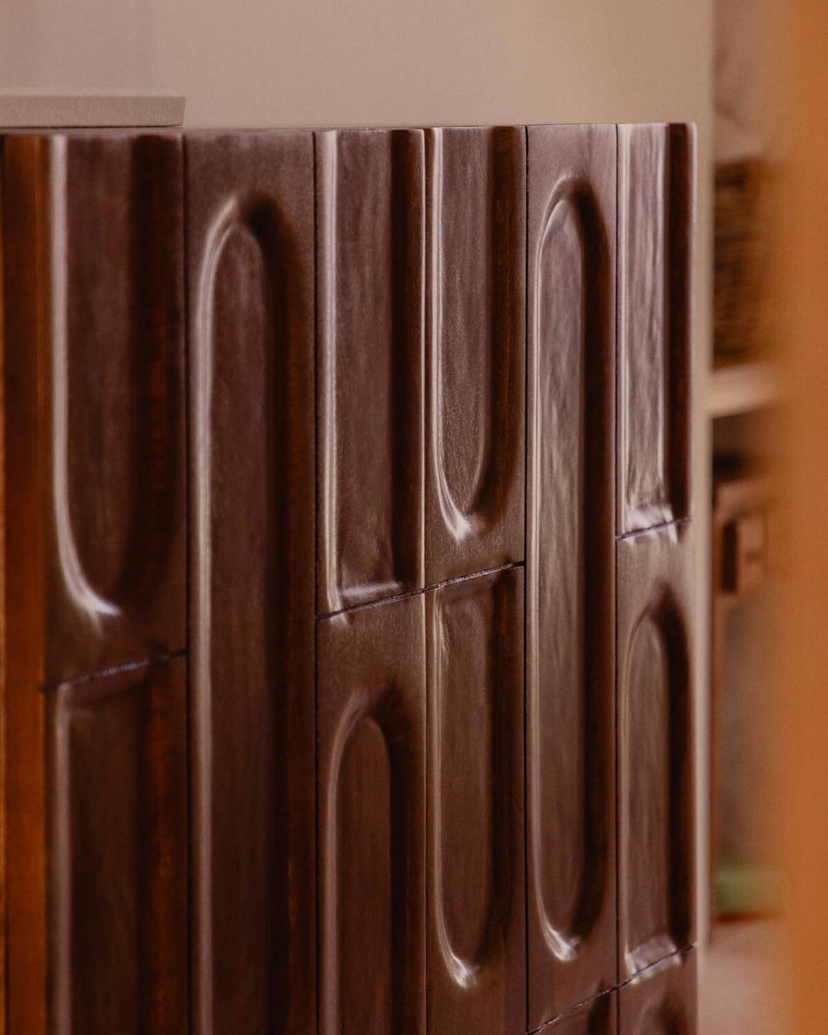 Aparador Bajo 2 Puertas de Madera de Mango Even, imagen de galería 3