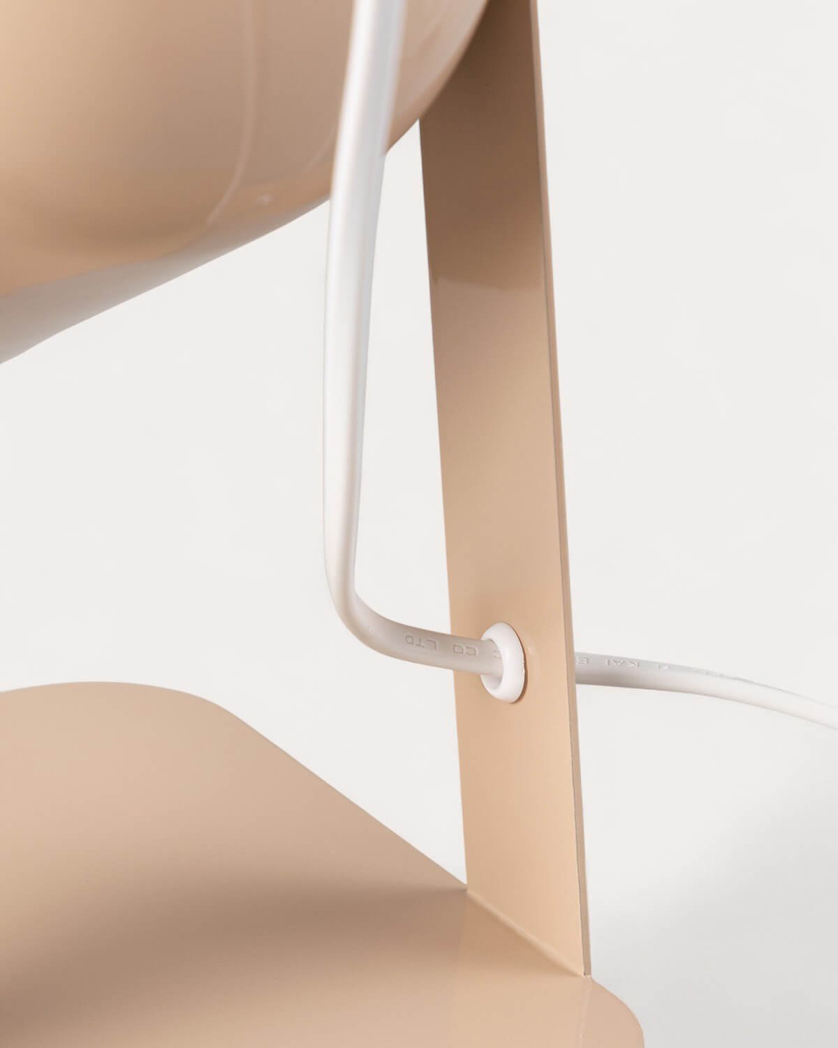 Lámpara de Mesa de Metal Marís, imagen de galer&iacute;a 8