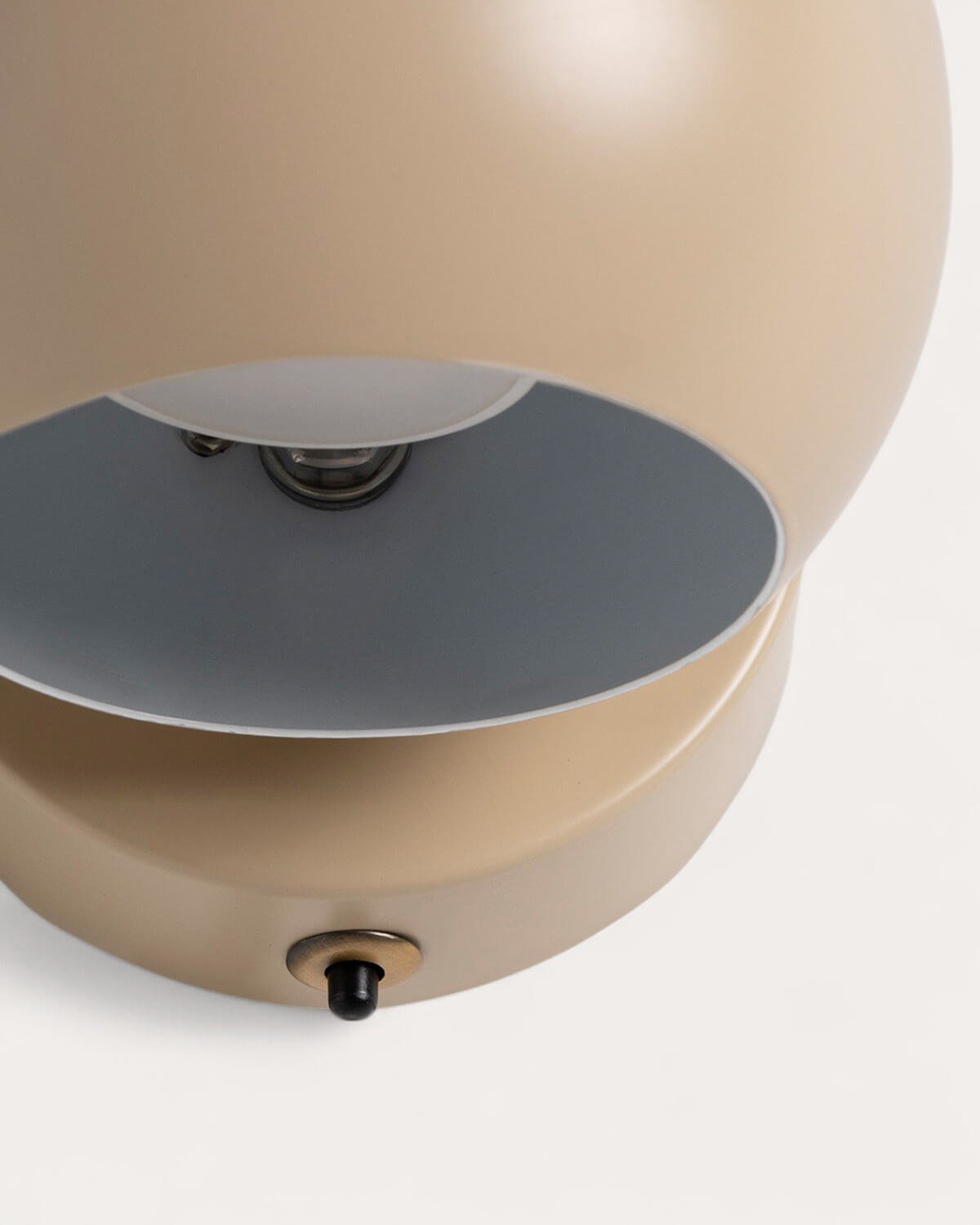 Aplique de Pared de Metal Medea, imagen de galería 6