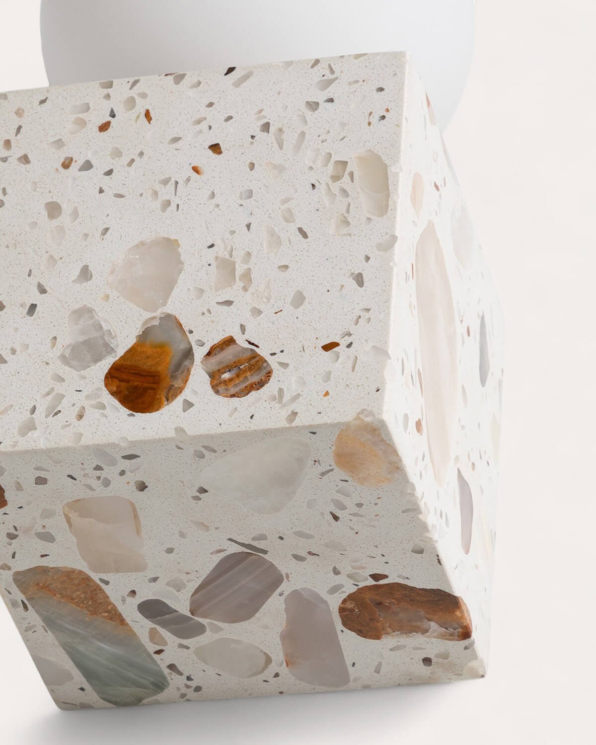 Aplique de Pared Cubo de Terrazo Lunas , imagen de galería 6