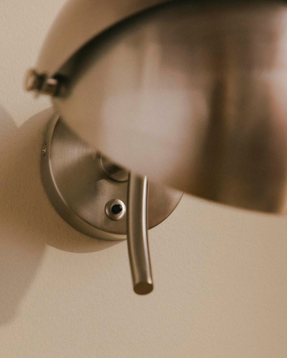 Aplique de Pared de Metal Amun, imagen de galer&iacute;a 3