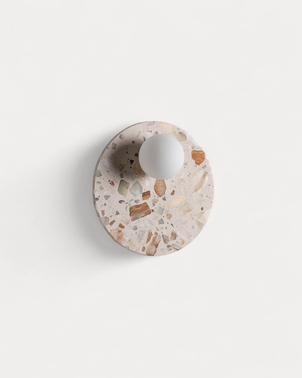 Aplique de Pared con Esfera Lateral de Terrazo Lunas, imagen de galería 1