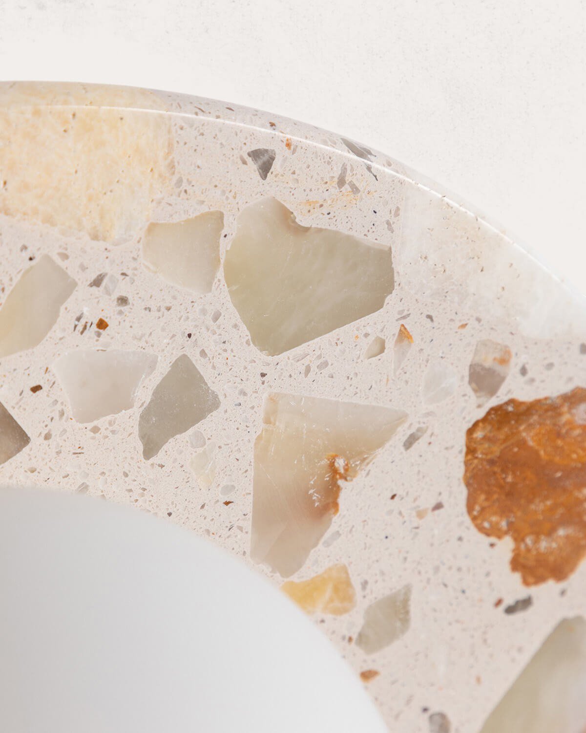 Aplique de Pared con Esfera Lateral de Terrazo Lunas, imagen de galería 6