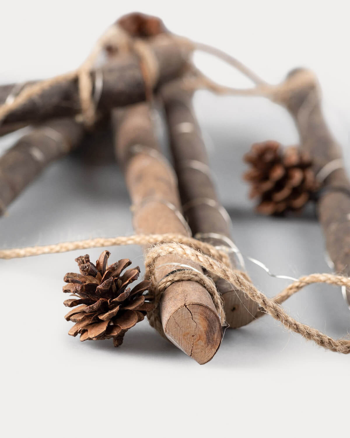 Árbol de Navidad con Luces LED de Madera 110 cm Pin, imagen de galería 5