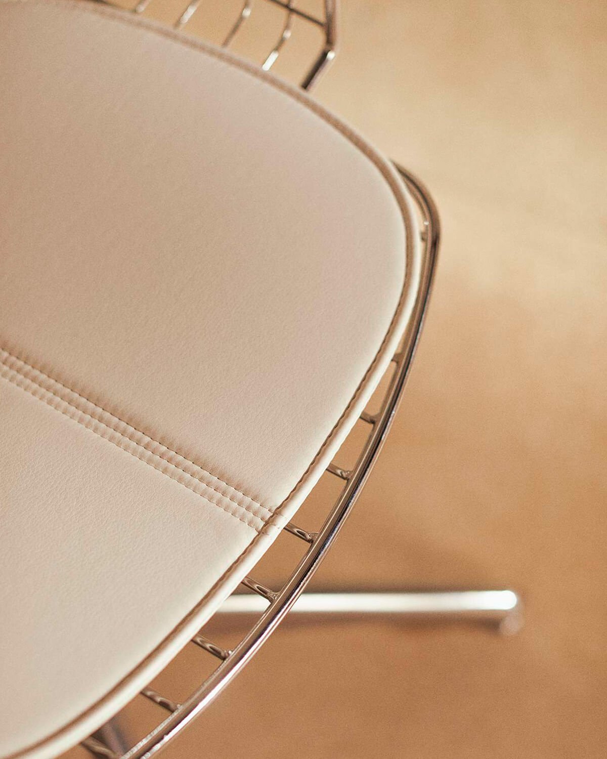 Cojín Rectangular de Polipiel (42,5x41 cm) para Silla Aras, imagen de galer&iacute;a 3