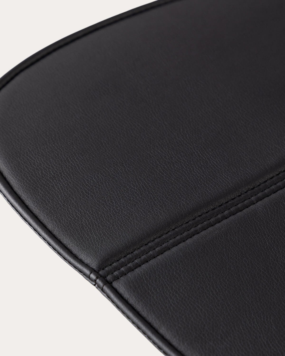 Cojín Rectangular de Polipiel (42,5x41 cm) para Silla Aras, imagen de galería 6