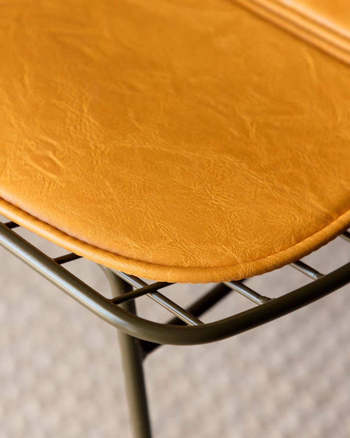 Cojín Rectangular de Polipiel (42,5x41 cm) para Silla Aras, imagen de galer&iacute;a 3