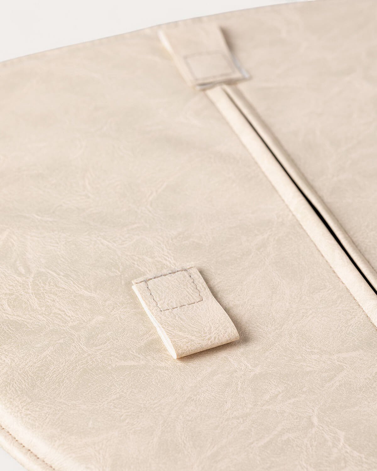 Cojín Rectangular de Polipiel (42,5x41 cm) para Silla Aras, imagen de galería 6