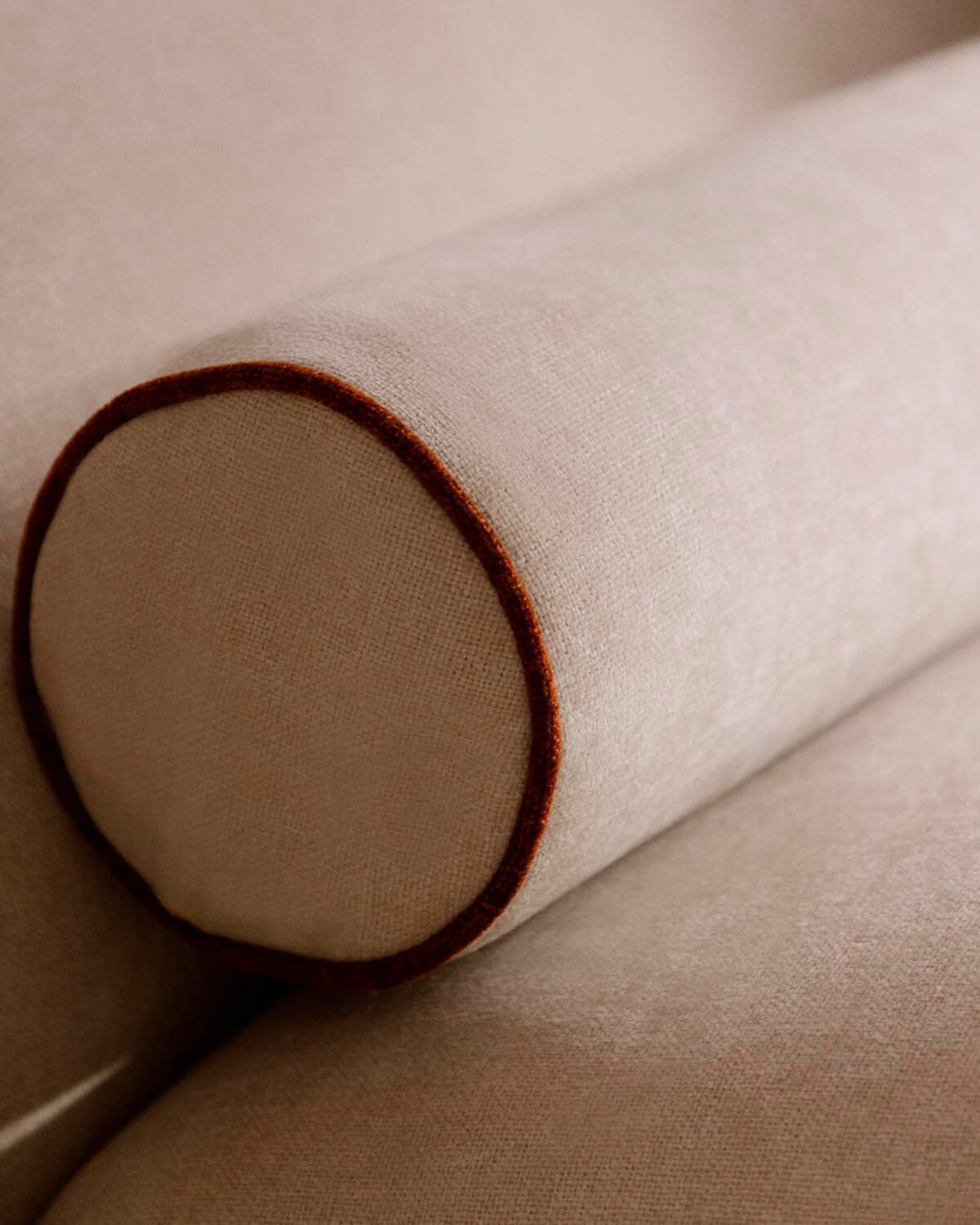 Cojín Cilíndrico de Tela (64xØ15 cm) Ilham, imagen de galería 3