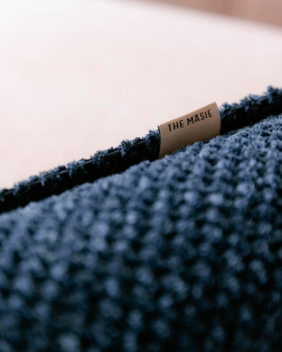 Cojín Cilíndrico de Tela (63xØ15 cm) Pompons, imagen de galería 3