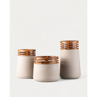 Conjunto 3 Maceteros de Hormigón y Madera de Acacia Hazan Gris Concrete - The Masie