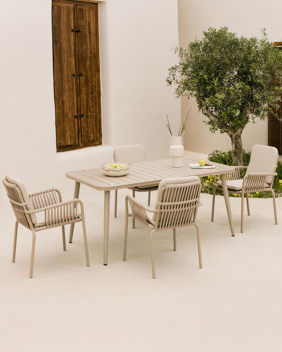 Set de Mesa Rectangular de Aluminio (160x90 cm) Cancún y 4 Sillas de Exterior Drian, imagen de galería 2