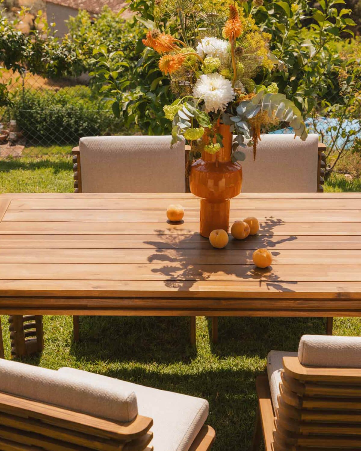 Set de Mesa Rectangular (180x90 cm) y 6 Sillas de Madera de Acacia y Tela de Exterior Hazan, imagen de galería 3