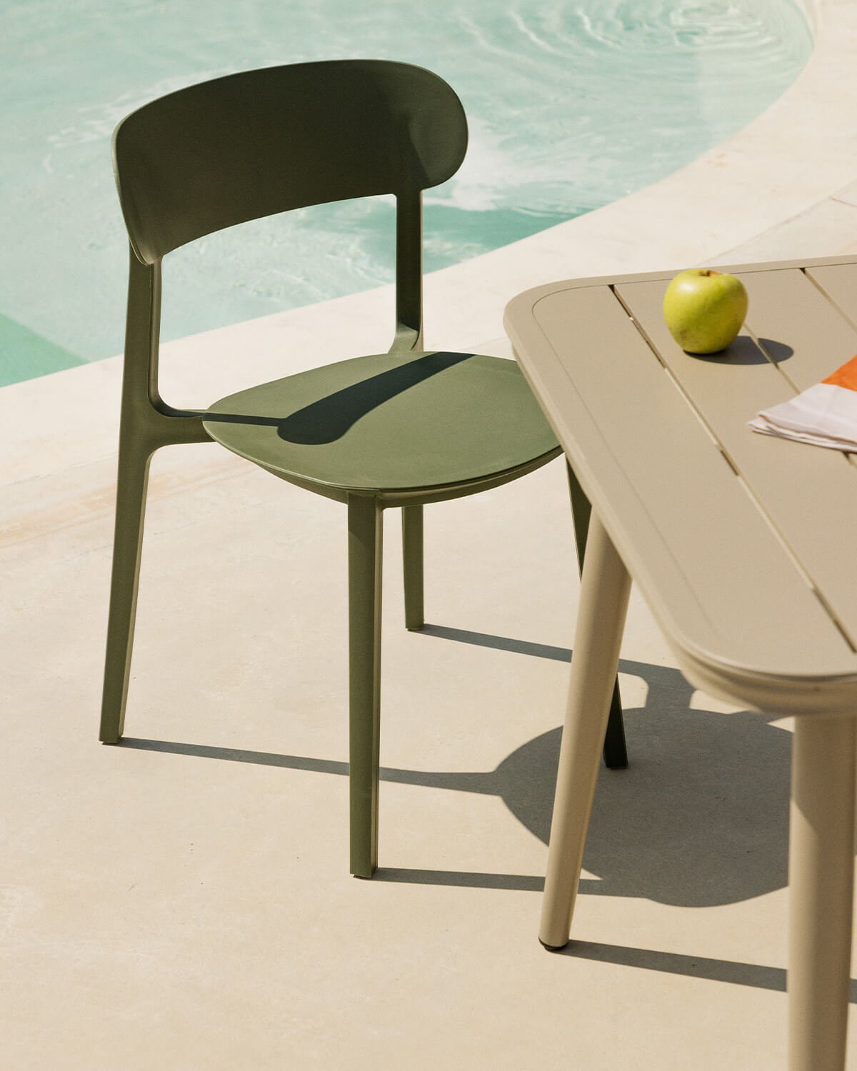 Set de Mesa Rectangular de Aluminio (160x90 cm) Cancún y 6 Sillas de Polipropileno de Exterior Briel, imagen de galer&iacute;a 3