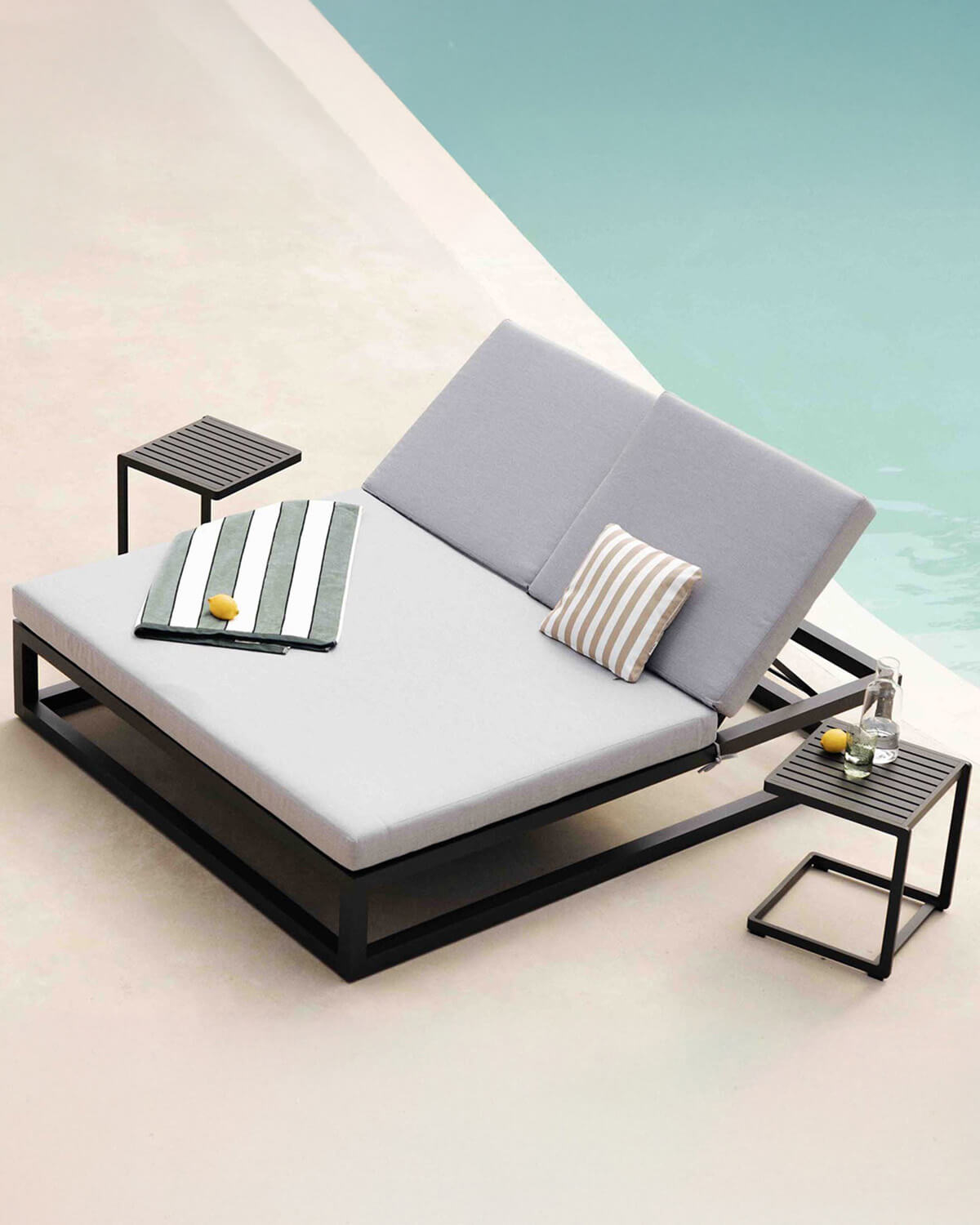 Set de Tumbona Doble Reclinable Kewin y 2 Mesas Auxiliares de Aluminio (40x40 cm) Kreta Colours, imagen de galer&iacute;a 2