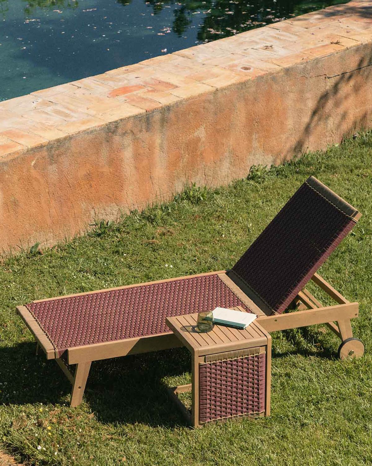 Set de Tumbona y Mesa Auxiliar de Madera de Acacia y Cuerda (40x40 cm) Mirle, imagen de galería 2