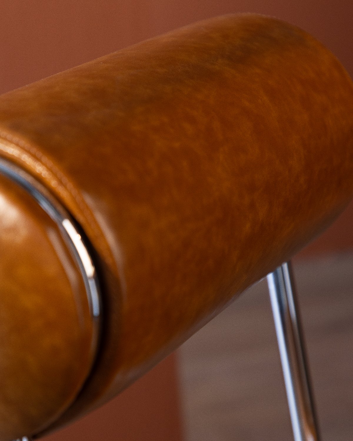 Silla de Comedor de Polipiel y Metal Elin , imagen de galería 3