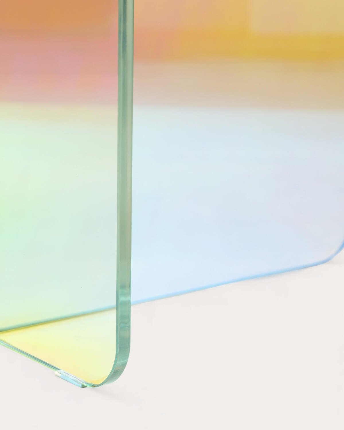 Mesa de Centro Ovalada Iridiscente de Cristal Templado (90x50 cm) Iris, imagen de galería 7