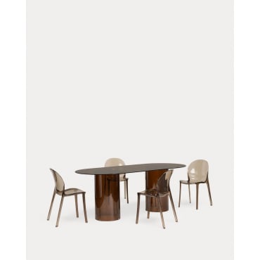 Set de Mesa de Comedor Ovalada de Cristal Curvado (200x90 cm) Kolu y 4 Silla de Policarbonato Imatra Ámbar - The Masie
