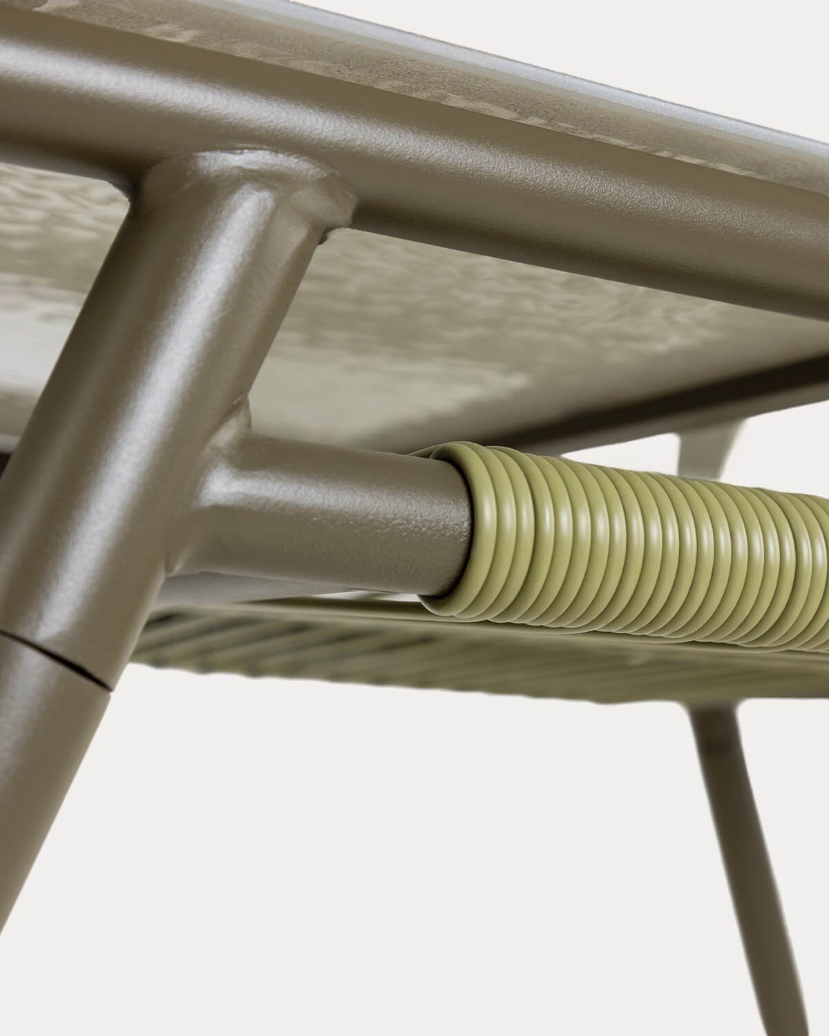 Set de Mesa Ovalada (105x55 cm) y 2 Sillas Nido de Metal y Ratán Sintético de Exterior Paolo, imagen de galer&iacute;a 7