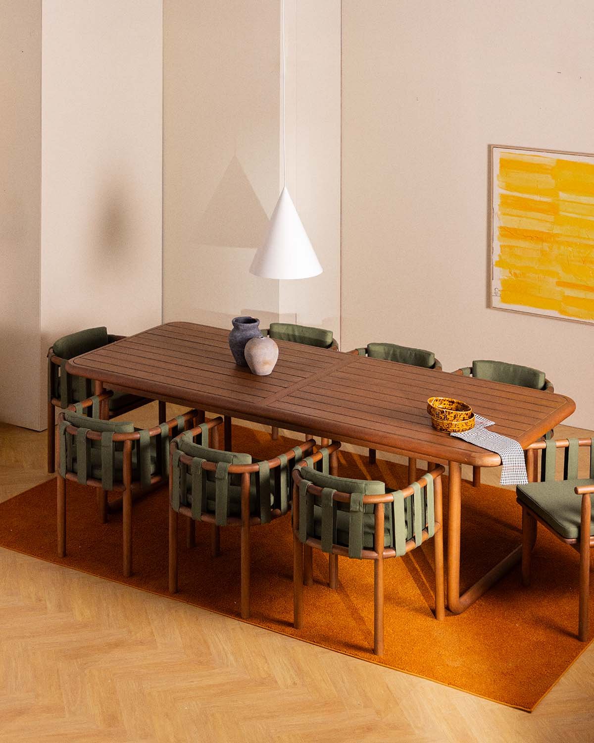 Set de Mesa de Comedor Rectangular (240x100 cm) y 8 Sillas de Madera de Eucalipto y Tela Edvard, imagen de galer&iacute;a 2