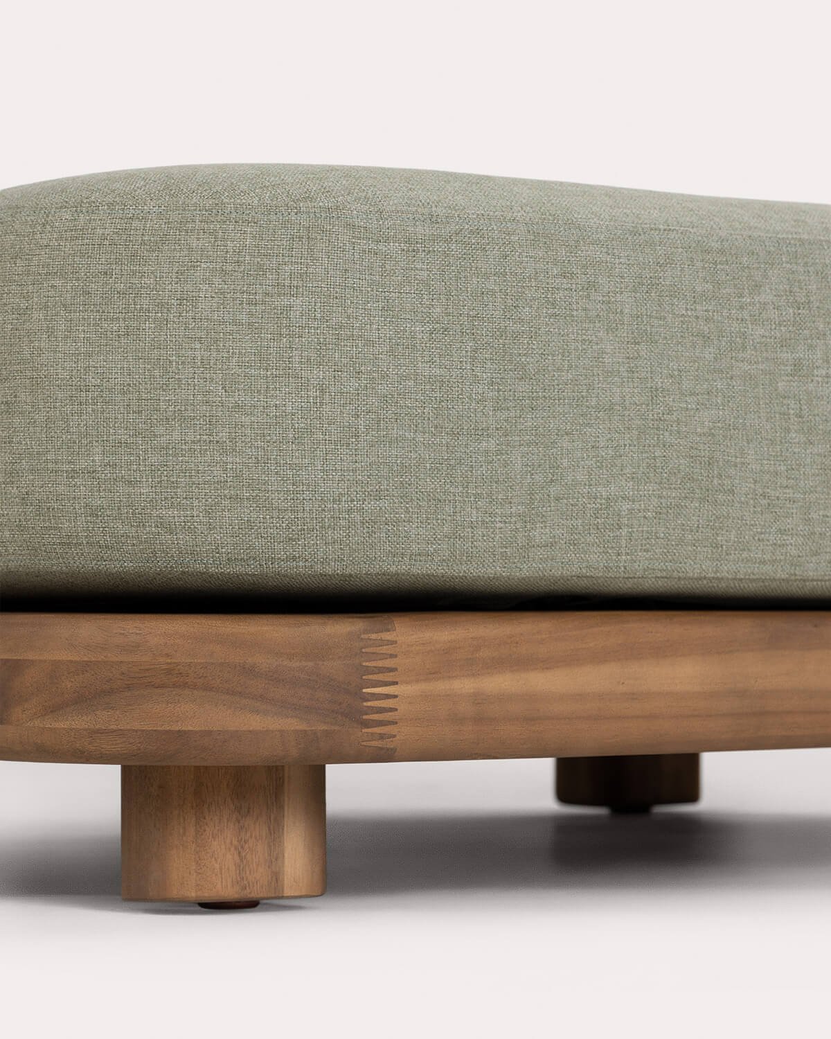 Conjunto de Jardín con Módulo Sofá, Central, Esquinero, Puff y Mesa de Centro de Madera de Acacia y Tela Redik, imagen de galer&iacute;a 9